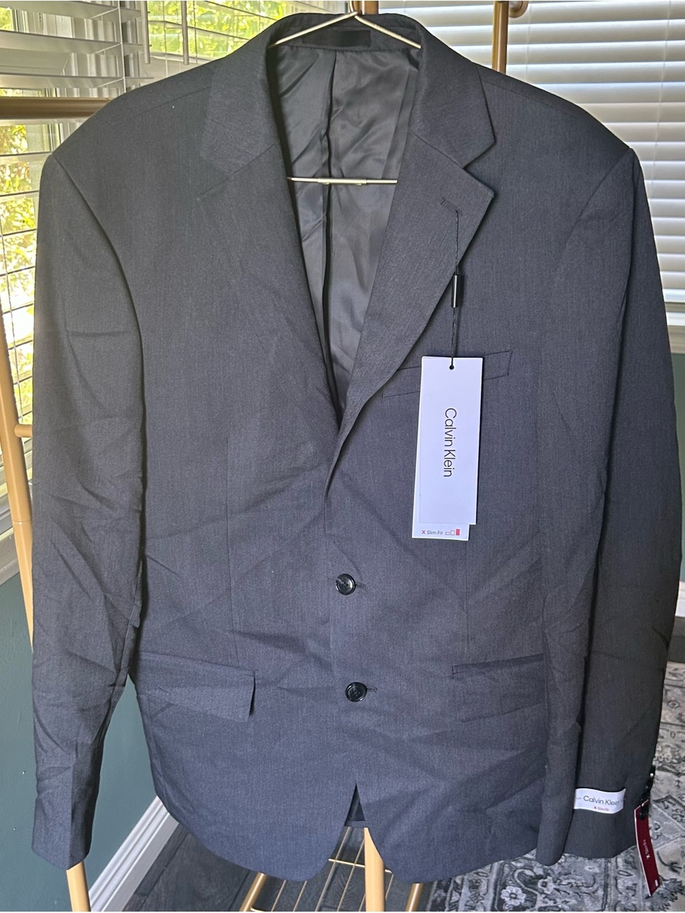 Calvin Klein Men's Dark Gray Two-Button Suit Blazer NWT 40R Slim Fit